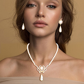 Stone Embellished Metal Pearl Link Pendant Necklace