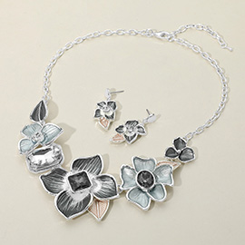 Stone Pointed Colored Metal Flower Link Statement Necklace