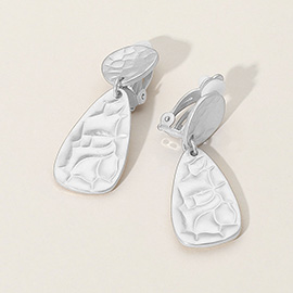 Brushed Metal Hammered Geometric Dangle Clip On Earrings