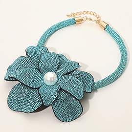 Pearl Centered Bling Studded Oversized Flower Pointed Necklace