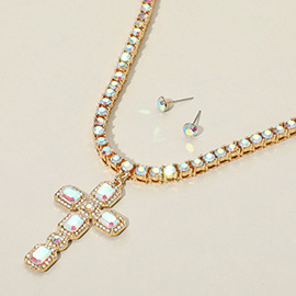 Stone Embellished Cross Pendant Bling Studded Chunky Chain Necklace