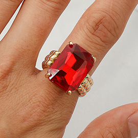 Faceted Emerald Cut Stone Cluster Stretch Ring