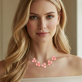 Resin Petal Flower Link Necklace