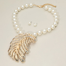 Bold Textured Metal Leaf Pendant Accent Pearl Statement Necklace